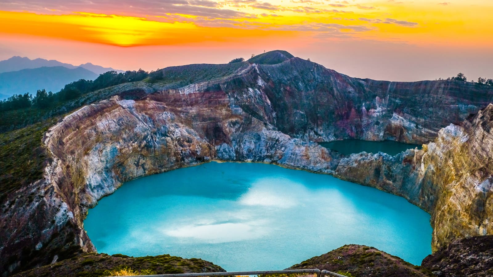 Top 10 Place to visit in Indonesia