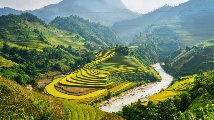 Top 10 Places to visit in Vietnam